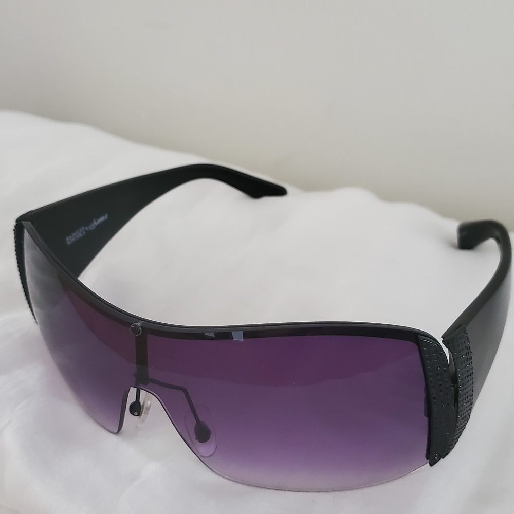 NWOT Badgley Mischka by Sama Blk Wrap-around Sunglasses, Blk Crystals @ Temples